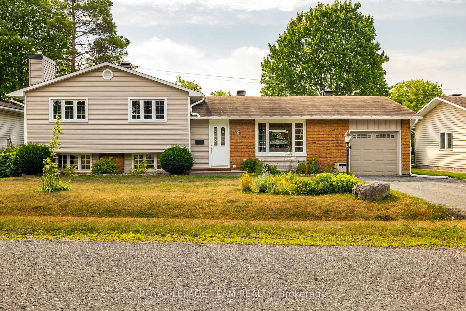 10-dogwood-drive-ottawa-ontario-x12323609