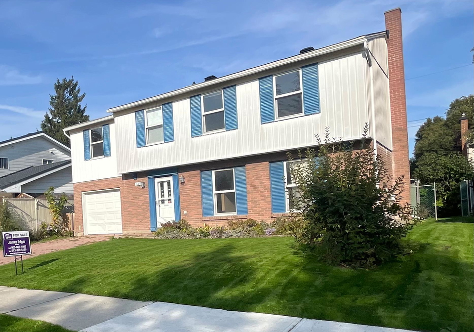 841-thorndale-drive-ottawa-ontario-x12323614