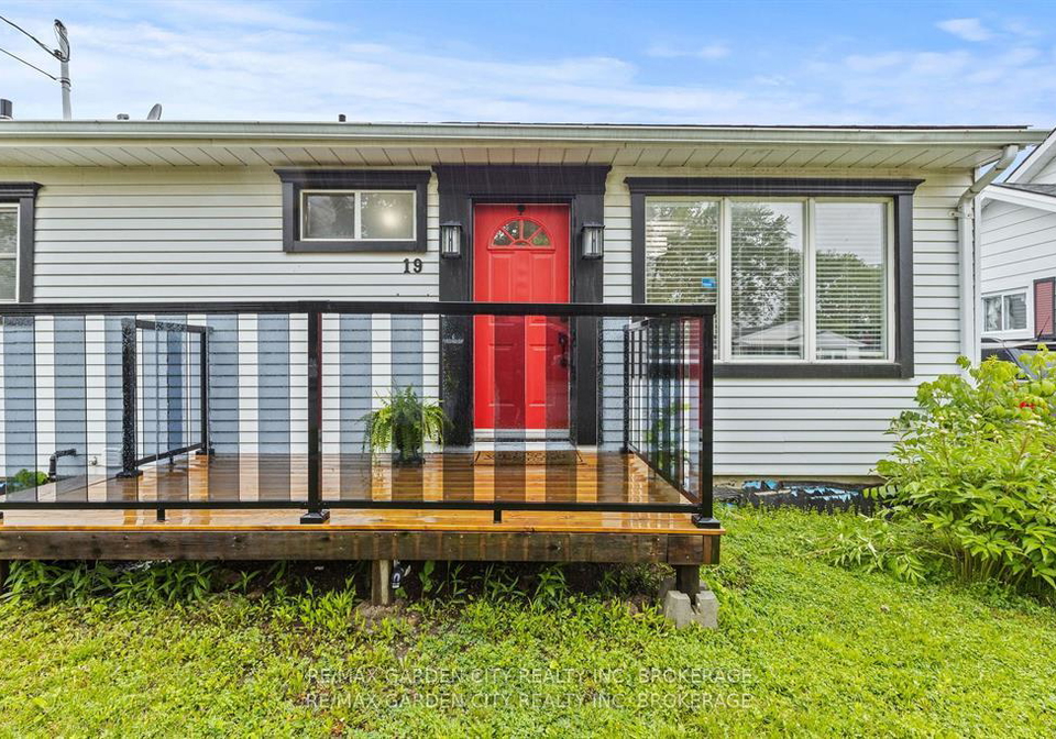 19-oakwood-avenue-st-catharines-ontario-x12323758