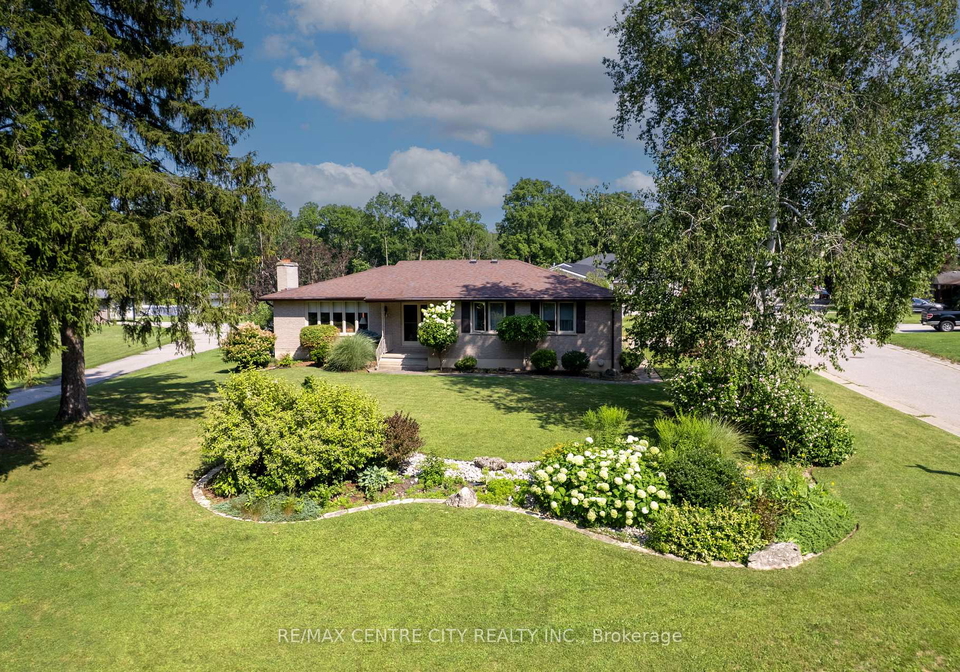 115-hull-road-strathroy-caradoc-ontario-x12323800
