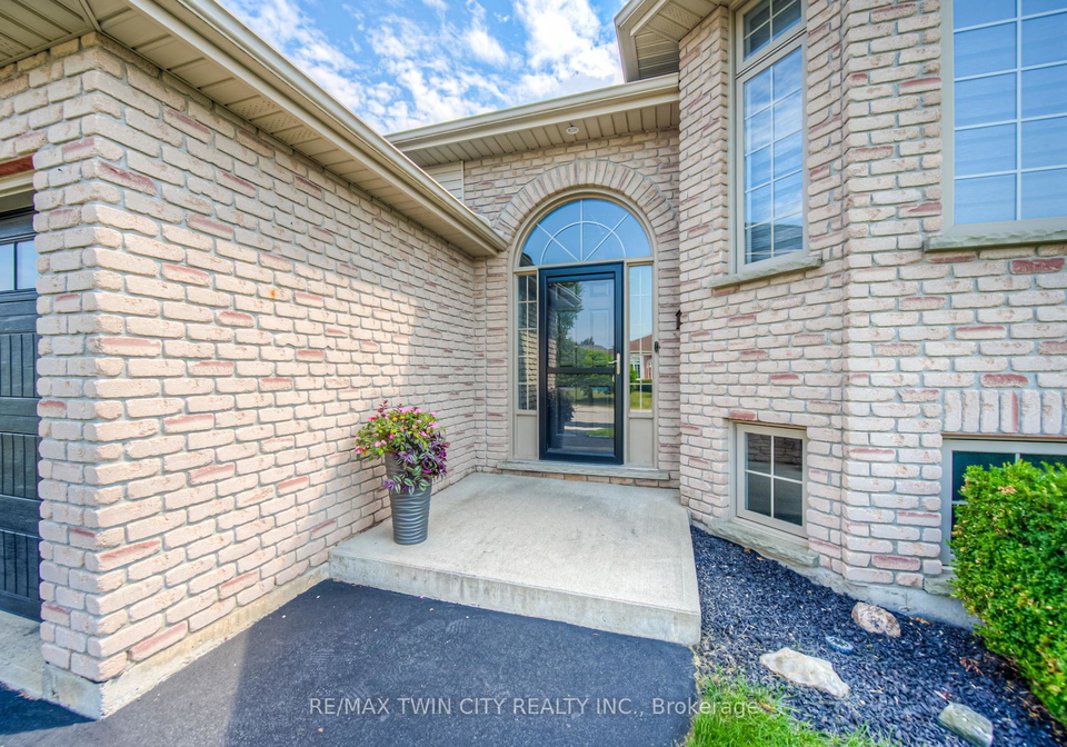 9-dunton-lane-brant-ontario-x12323863