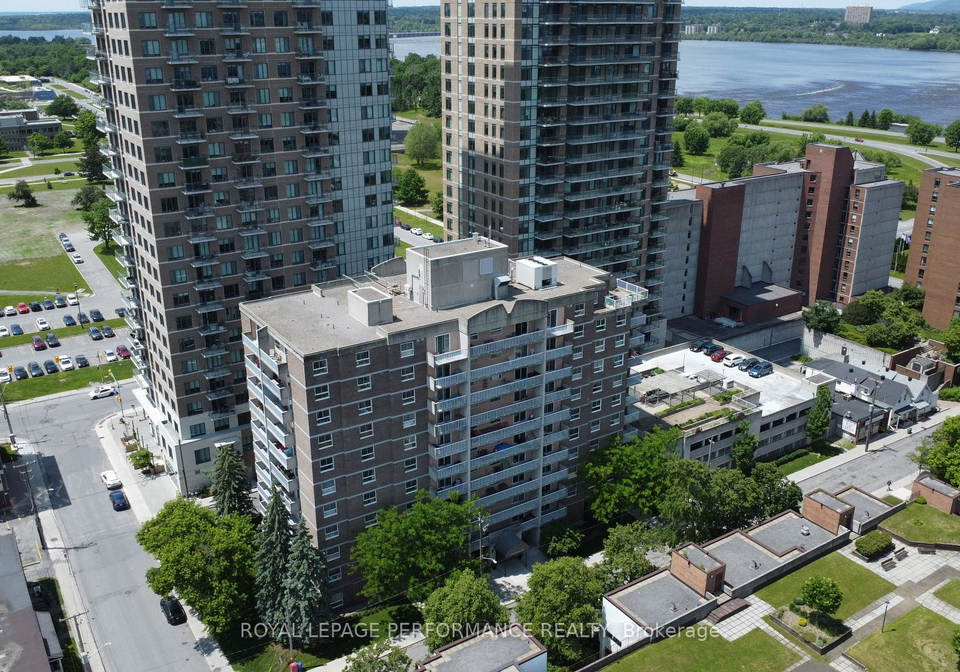 110-forward-avenue-ottawa-ontario-x12324061