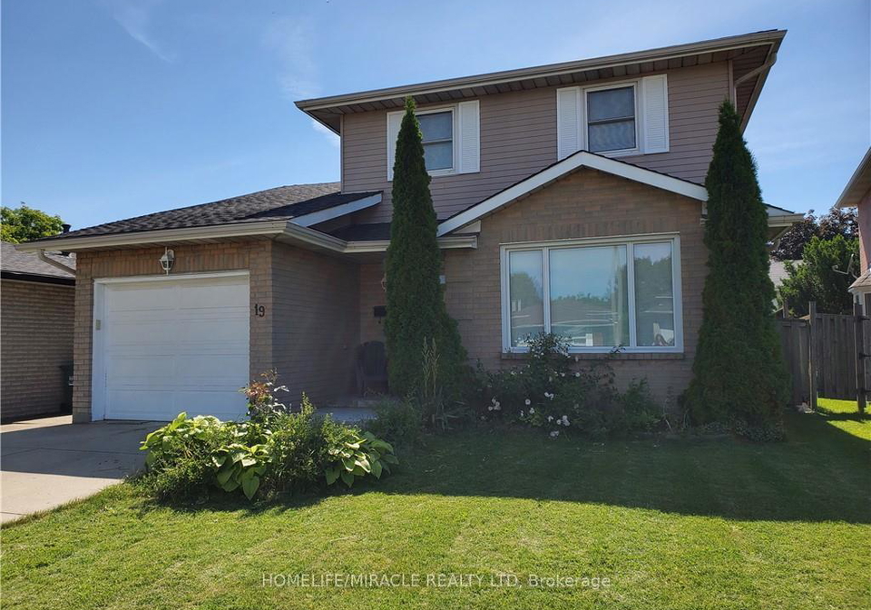 19-glenayr-street-hamilton-ontario-x12324157