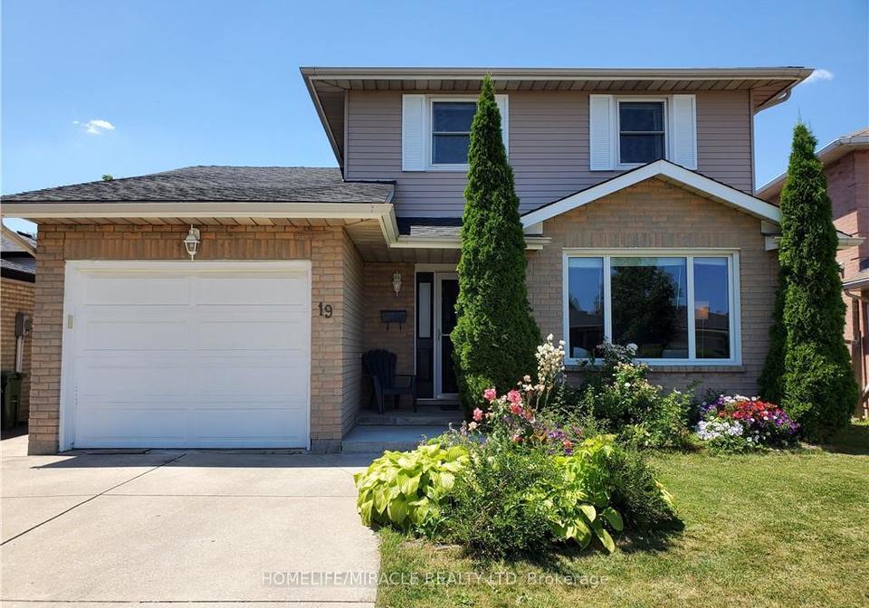 19-glenayr-street-hamilton-ontario-x12324157