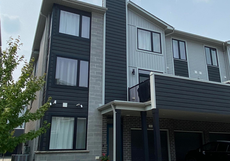 17edgevalley-road-london-east-ontario-x12324672