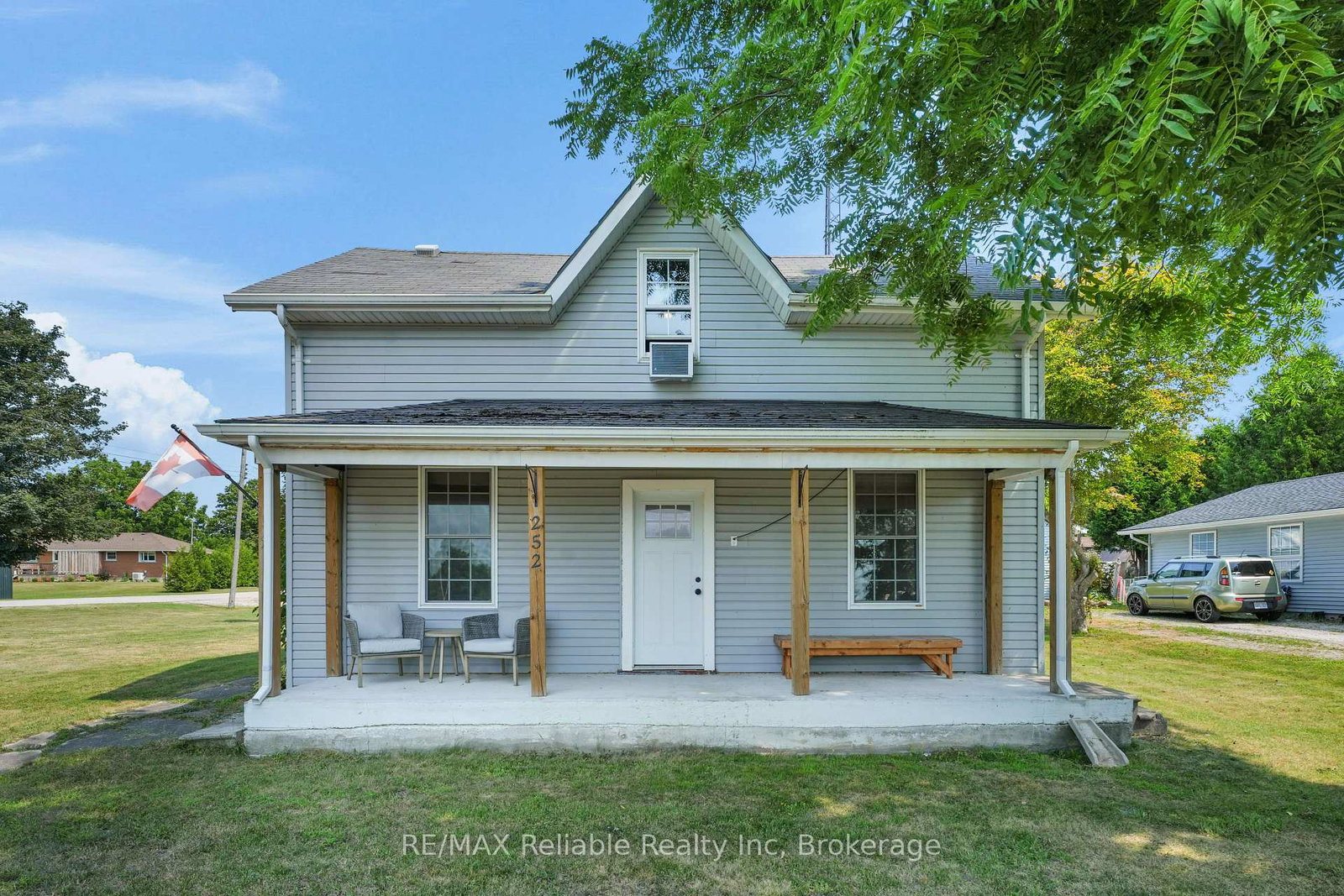 252-kings-road-central-huron-ontario-x12324747