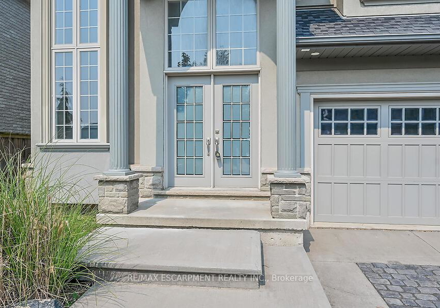 242-eringate-drive-hamilton-ontario-x12324797