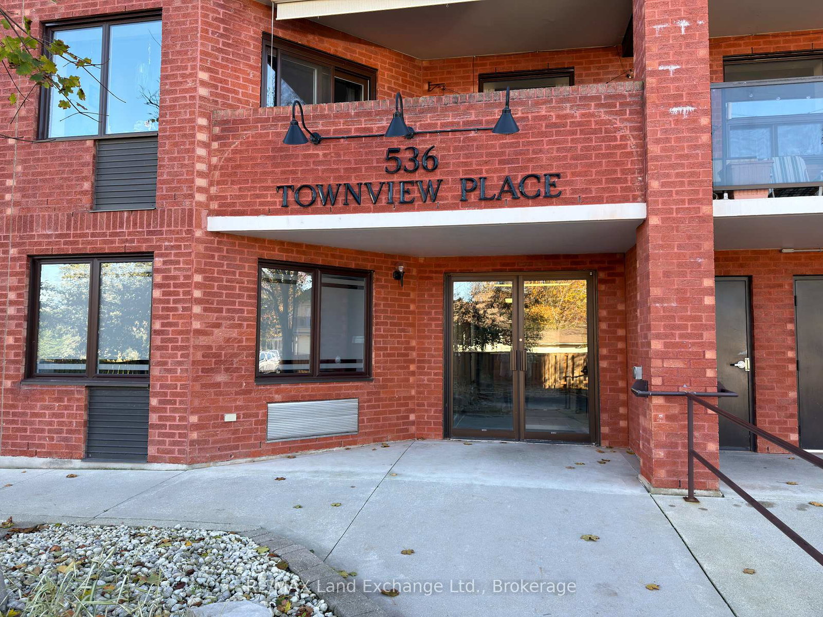 101536-11th-avenue-hanover-ontario-x12325030