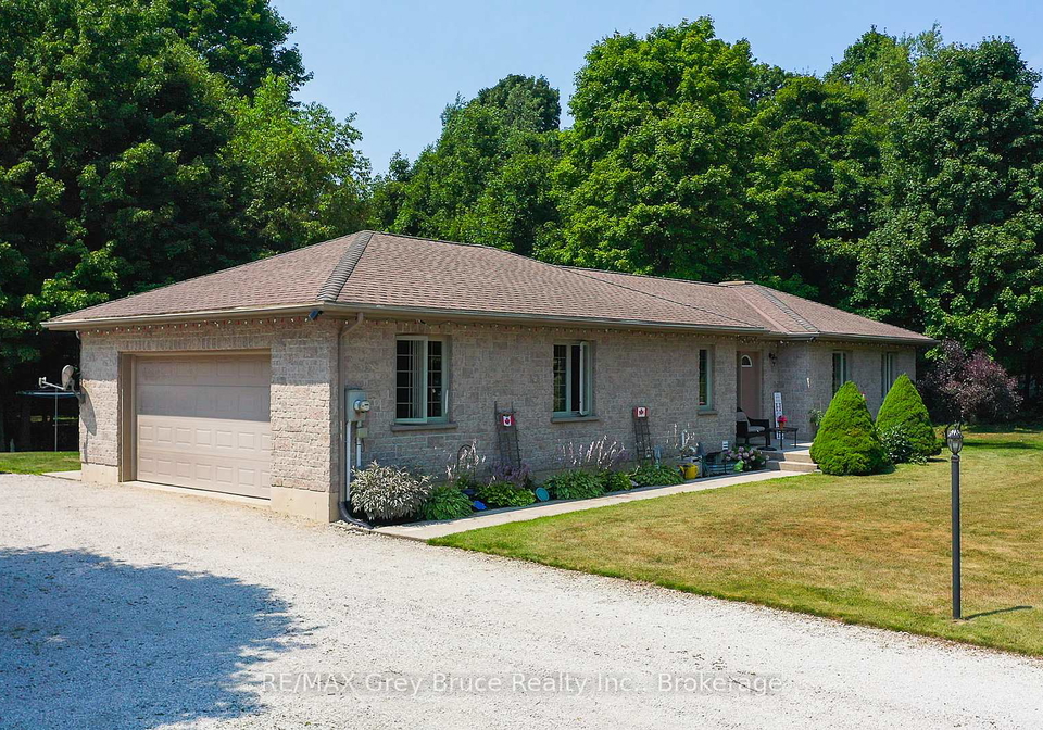 118220-sideroad-115-na-georgian-bluffs-ontario-x12325125