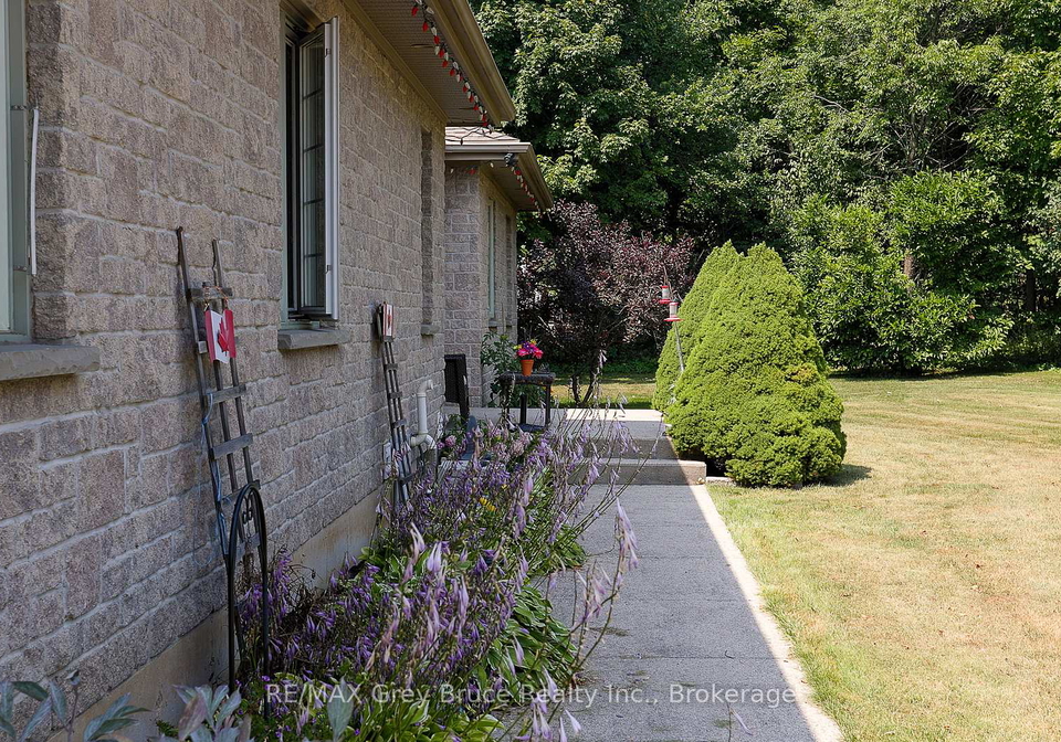 118220-sideroad-115-na-georgian-bluffs-ontario-x12325125