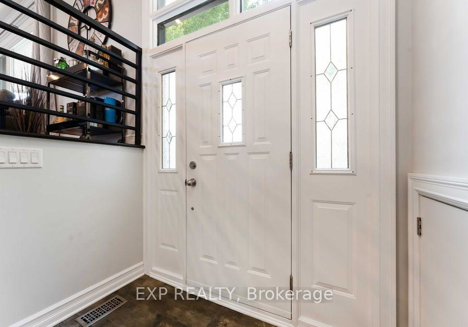 669-farmington-avenue-ottawa-ontario-x12325169
