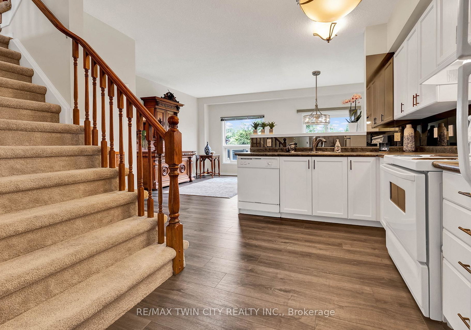 10-ivy-lane-court-kitchener-ontario-x12325209