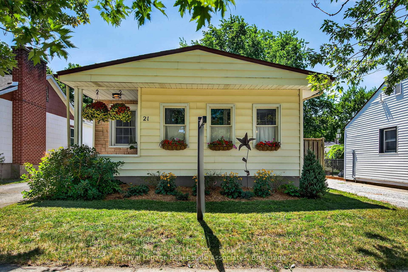 21-sandown-street-st-catharines-ontario-x12325305