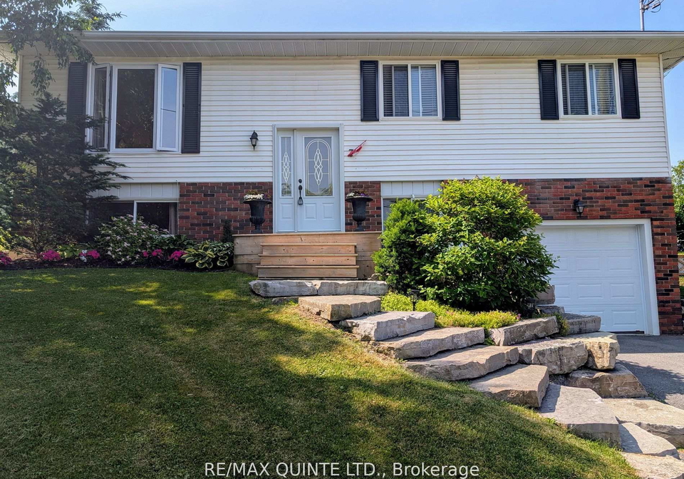 3-cumberland-street-prince-edward-county-ontario-x12325325