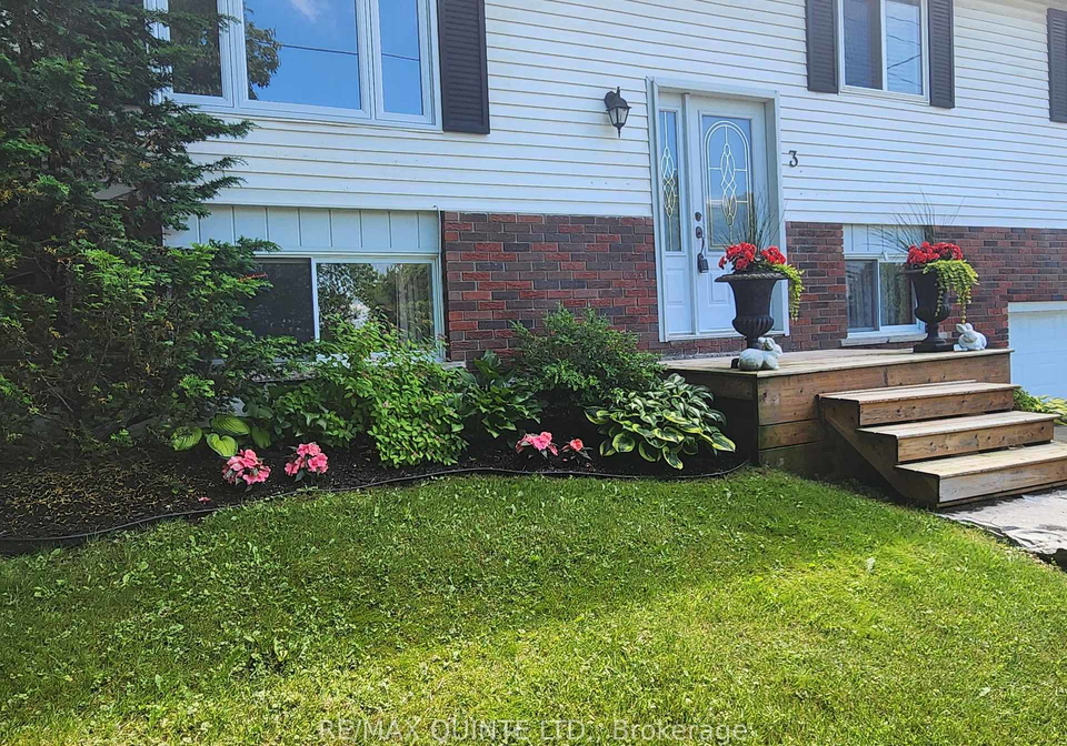 3-cumberland-street-prince-edward-county-ontario-x12325325