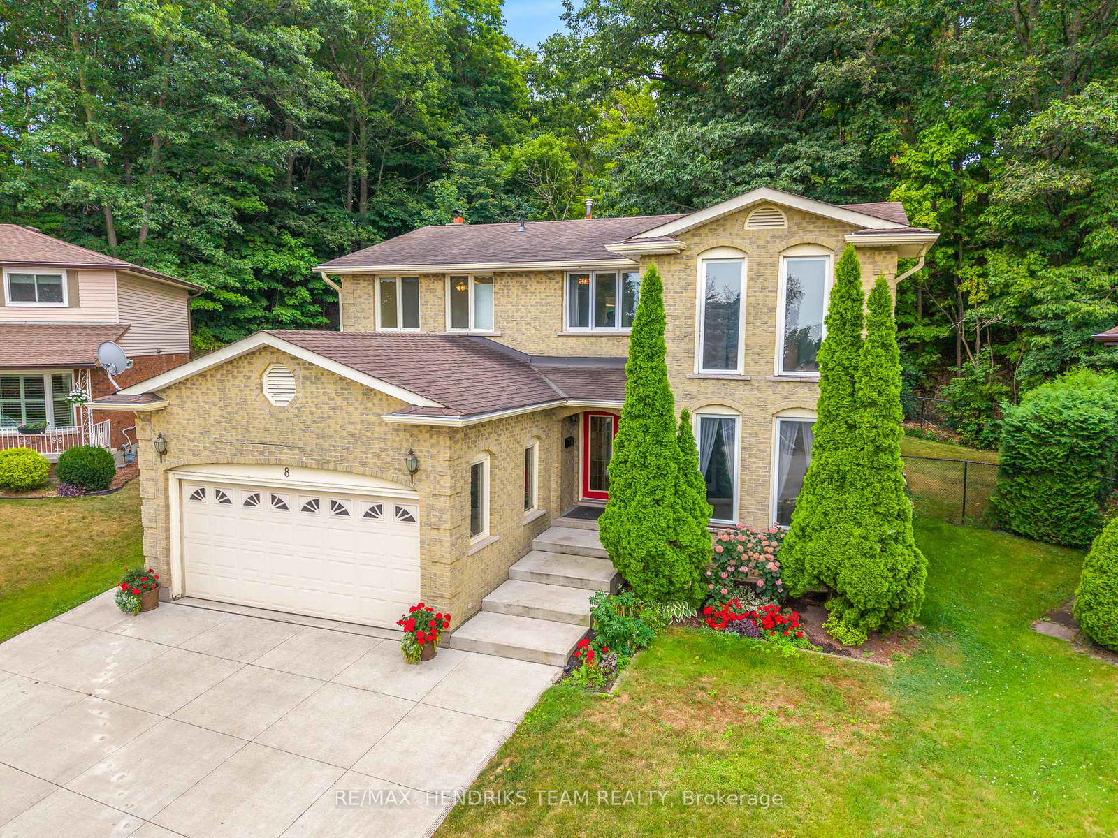 8-sunhaven-court-hamilton-ontario-x12325356