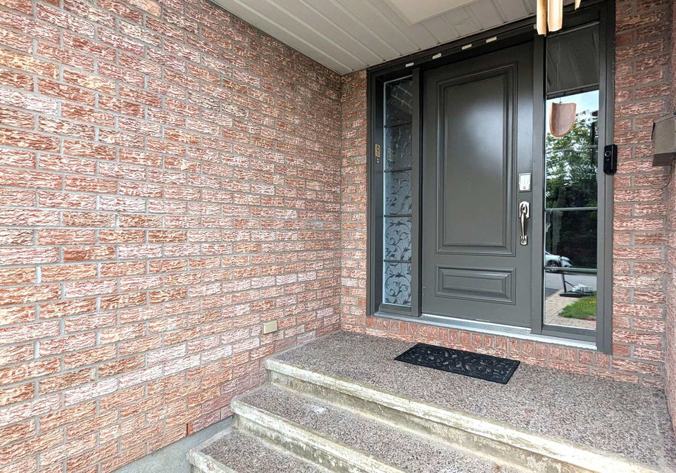 18-collingwood-crescent-kanata-ontario-x12325509