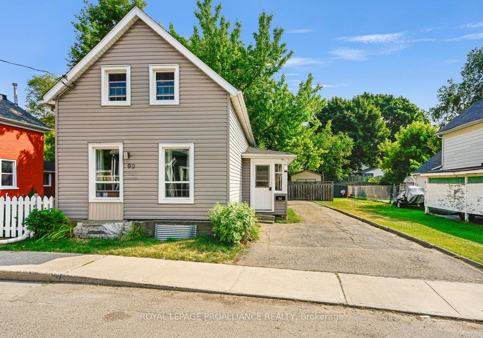 99-john-street-brockville-ontario-x12325625