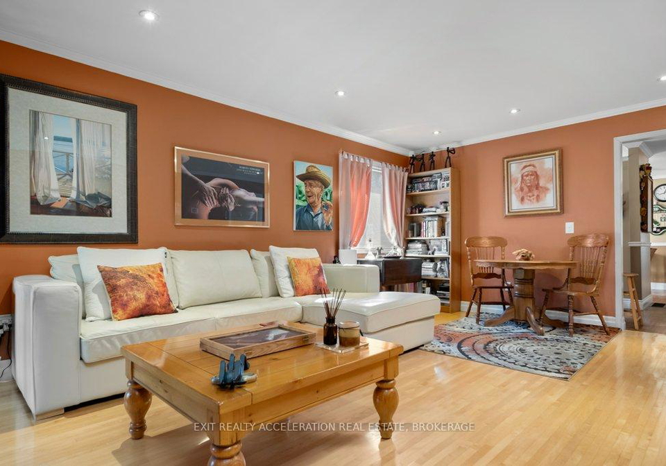 8-slash-road-greater-napanee-ontario-x12325649