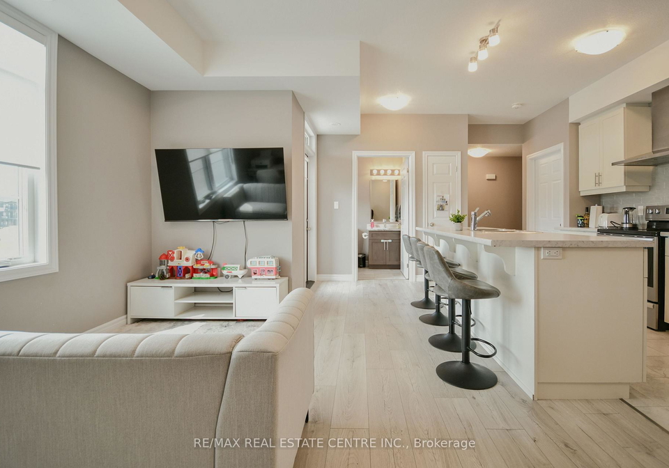 98-oat-lane-kitchener-ontario-x12325738