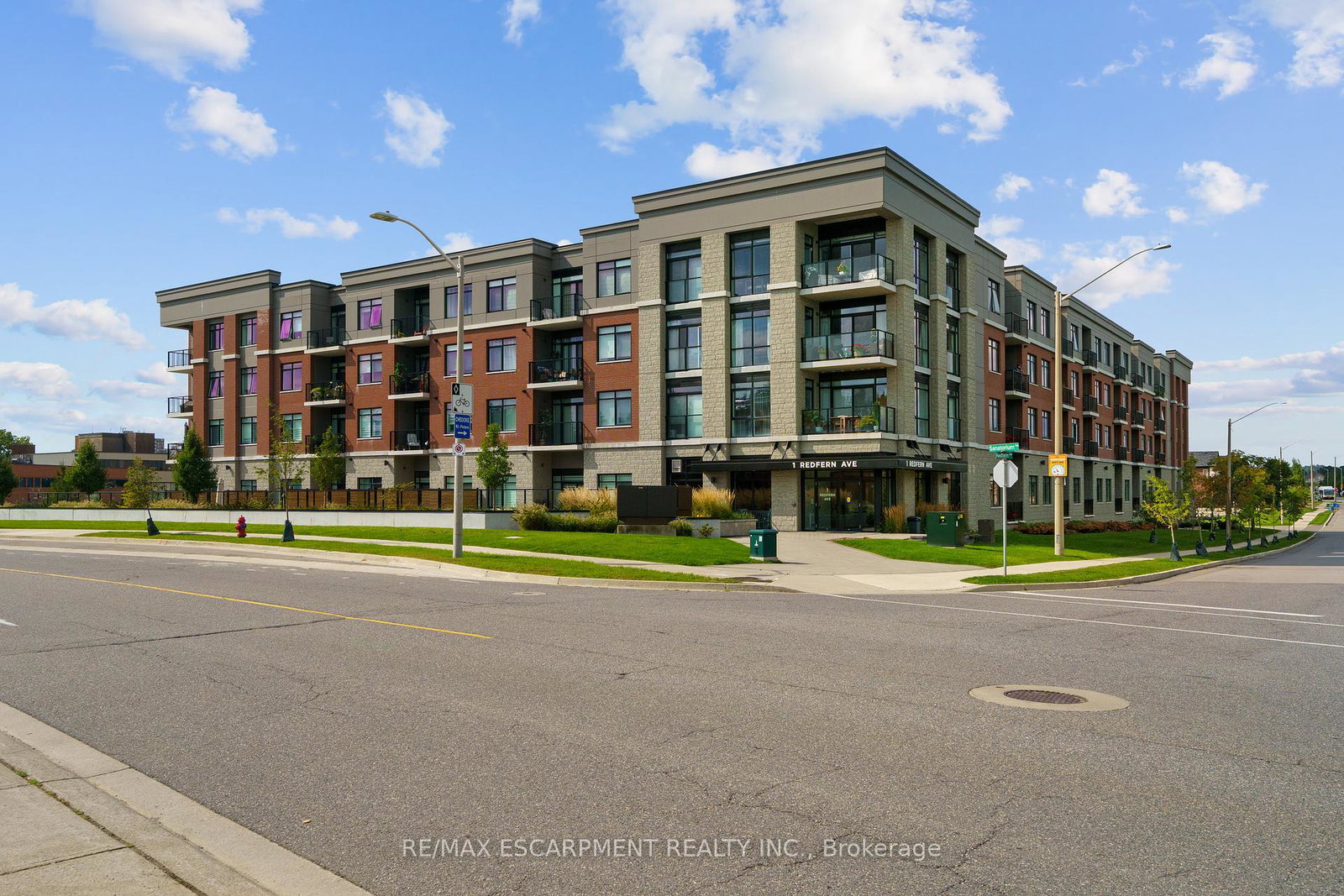1-redfern-avenue-hamilton-ontario-x12325926