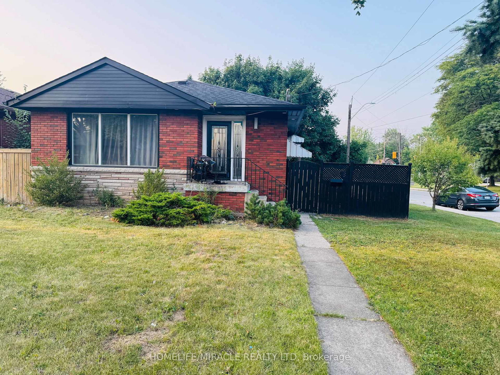 2-terrace-drive-hamilton-ontario-x12326047