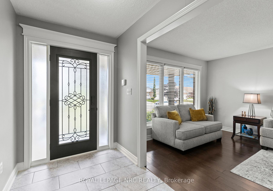 7395-lakewood-crescent-niagara-falls-ontario-x12326061