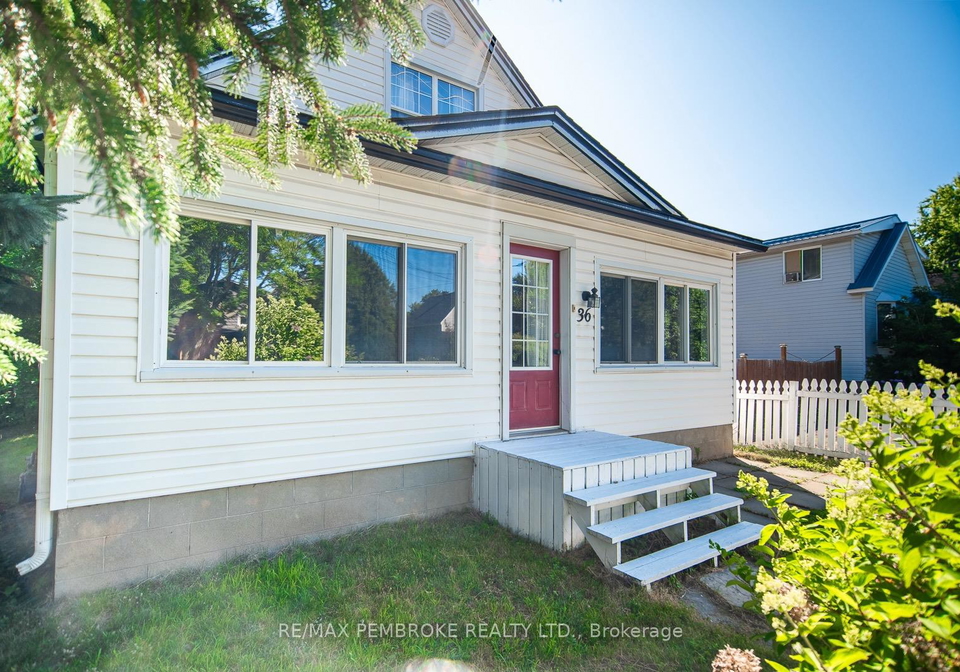 36-doran-street-petawawa-ontario-x12326062