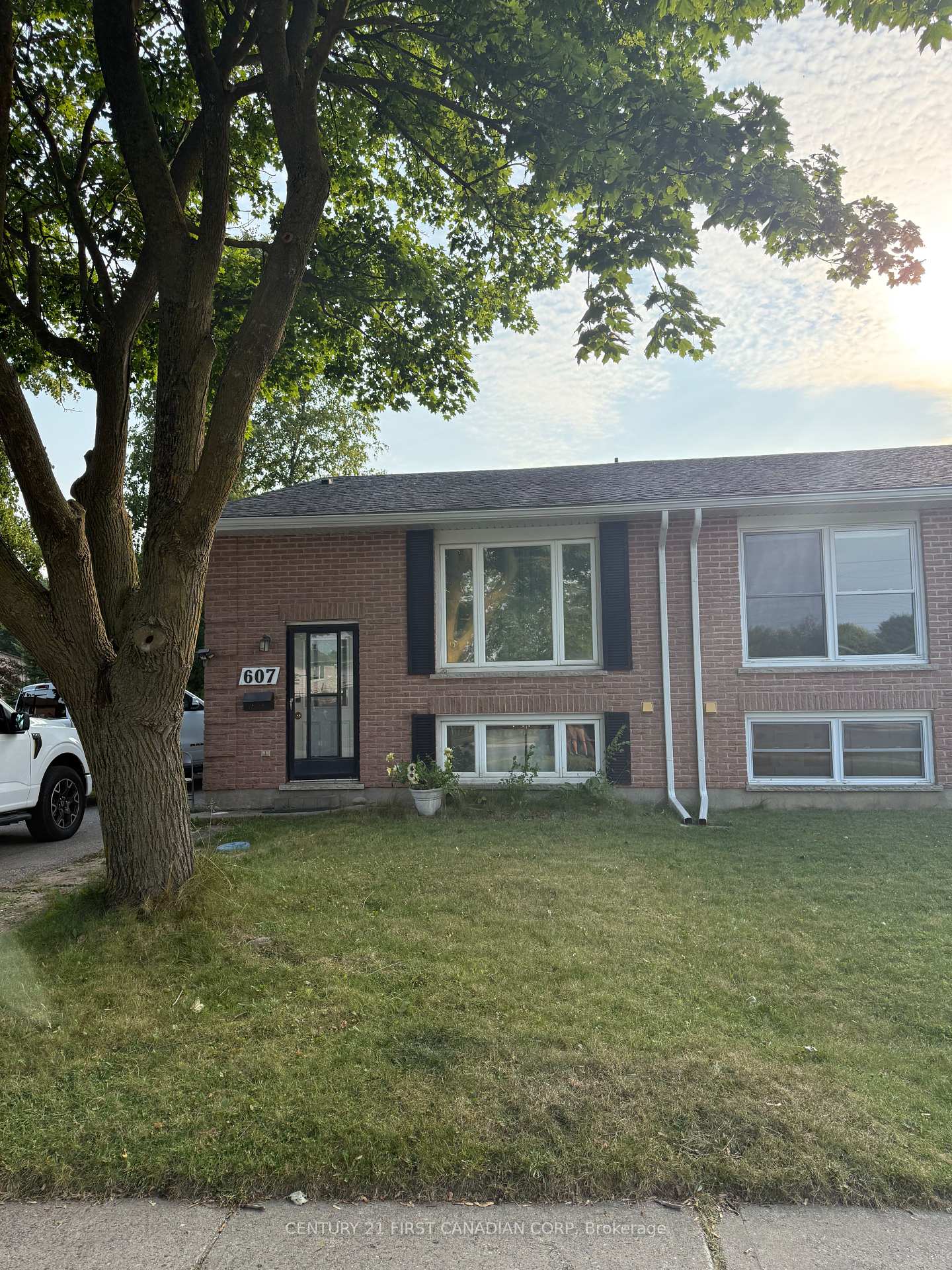 607-deveron-crescent-london-south-ontario-x12326382