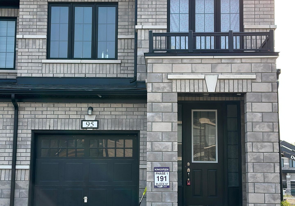 95-corley-street-kawartha-lakes-ontario-x12326492