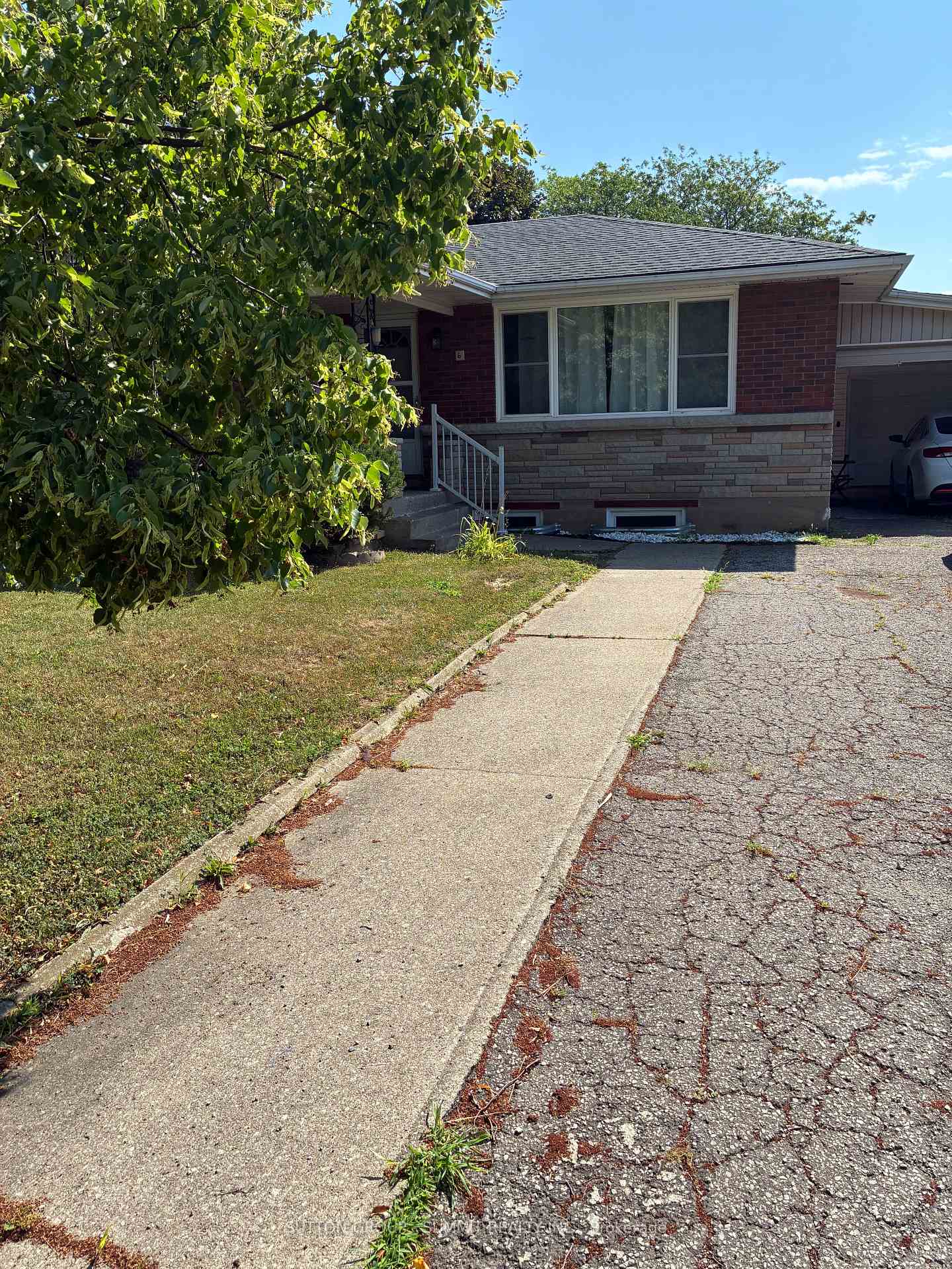 6-howard-avenue-st-catharines-ontario-x12326761