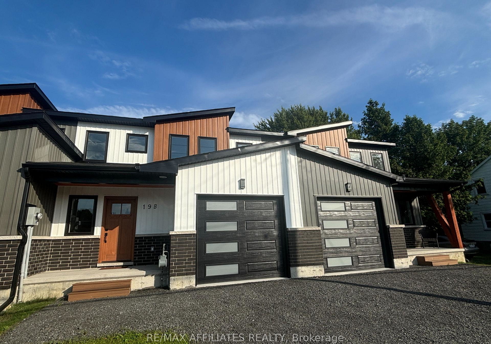 19b-dundas-street-south-dundas-ontario-x12326926
