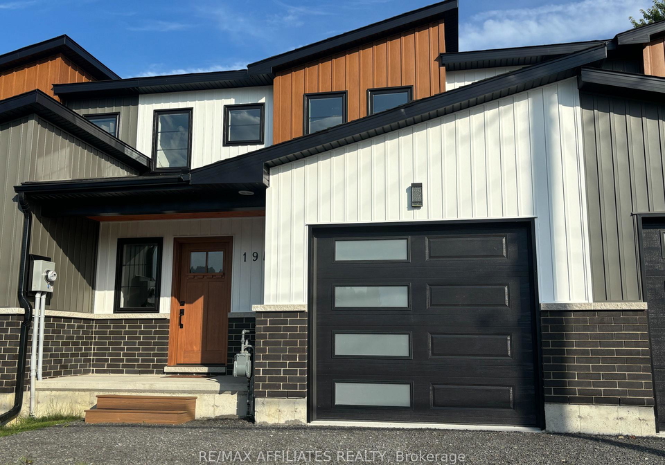 19b-dundas-street-south-dundas-ontario-x12326926