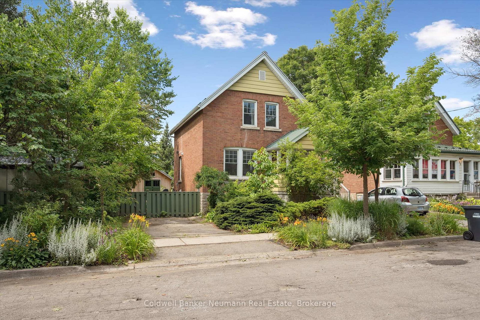 27-lawrence-avenue-guelph-ontario-x12327097