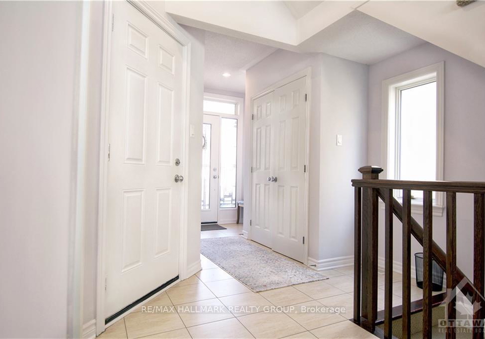 128-manorwood-crescent-ottawa-ontario-x12327122