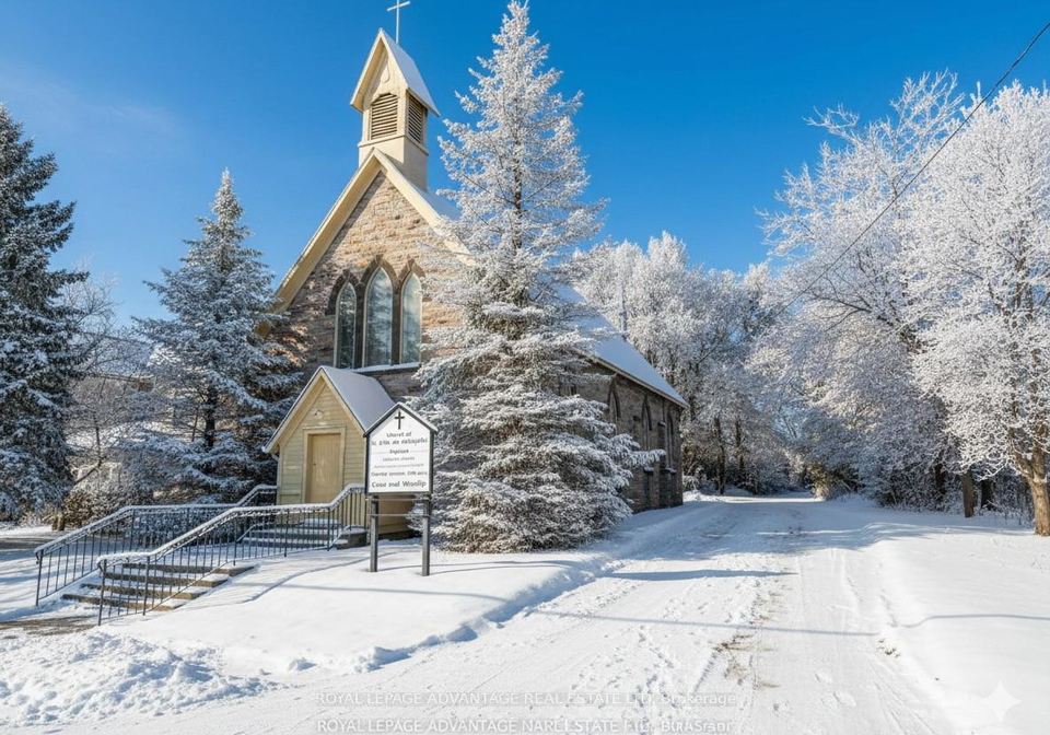 1370-hwy-511-road-drummondnorth-elmsley-ontario-x12327126