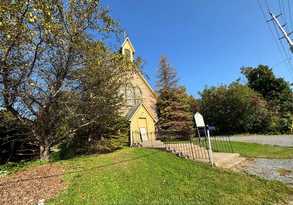 1370-hwy-511-road-drummondnorth-elmsley-ontario-x12327126