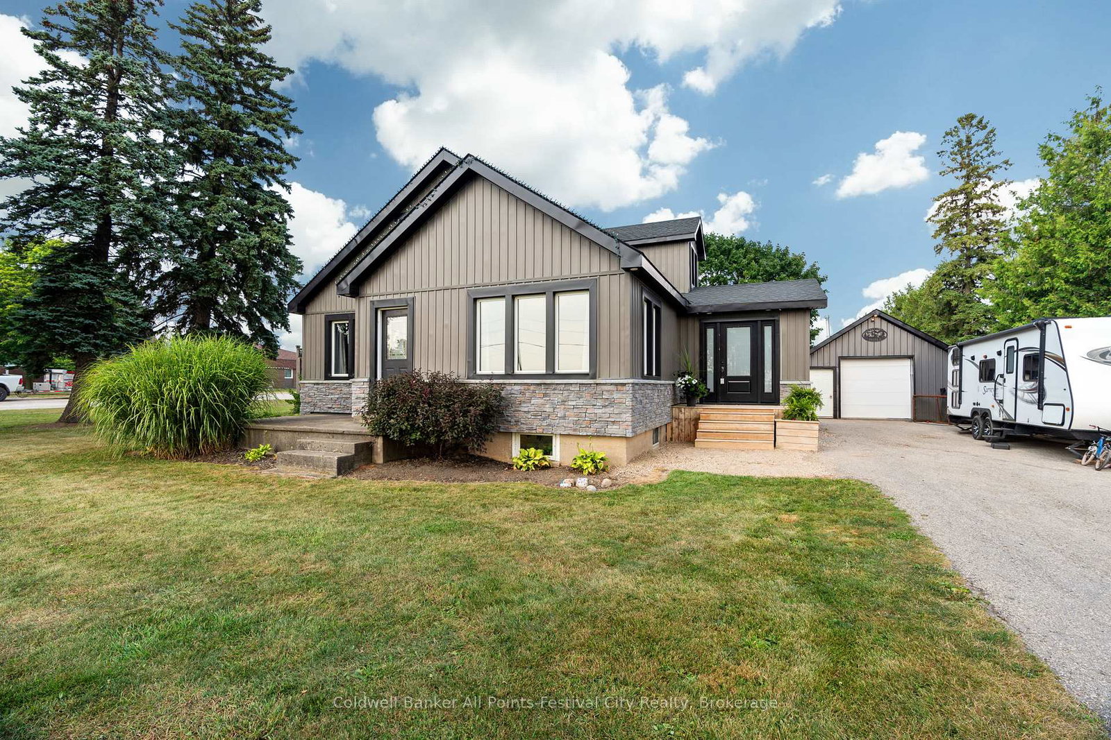8-london-road-huron-east-ontario-x12327204
