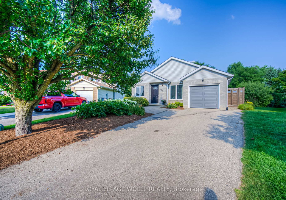 228-haldane-court-waterloo-ontario-x12327340