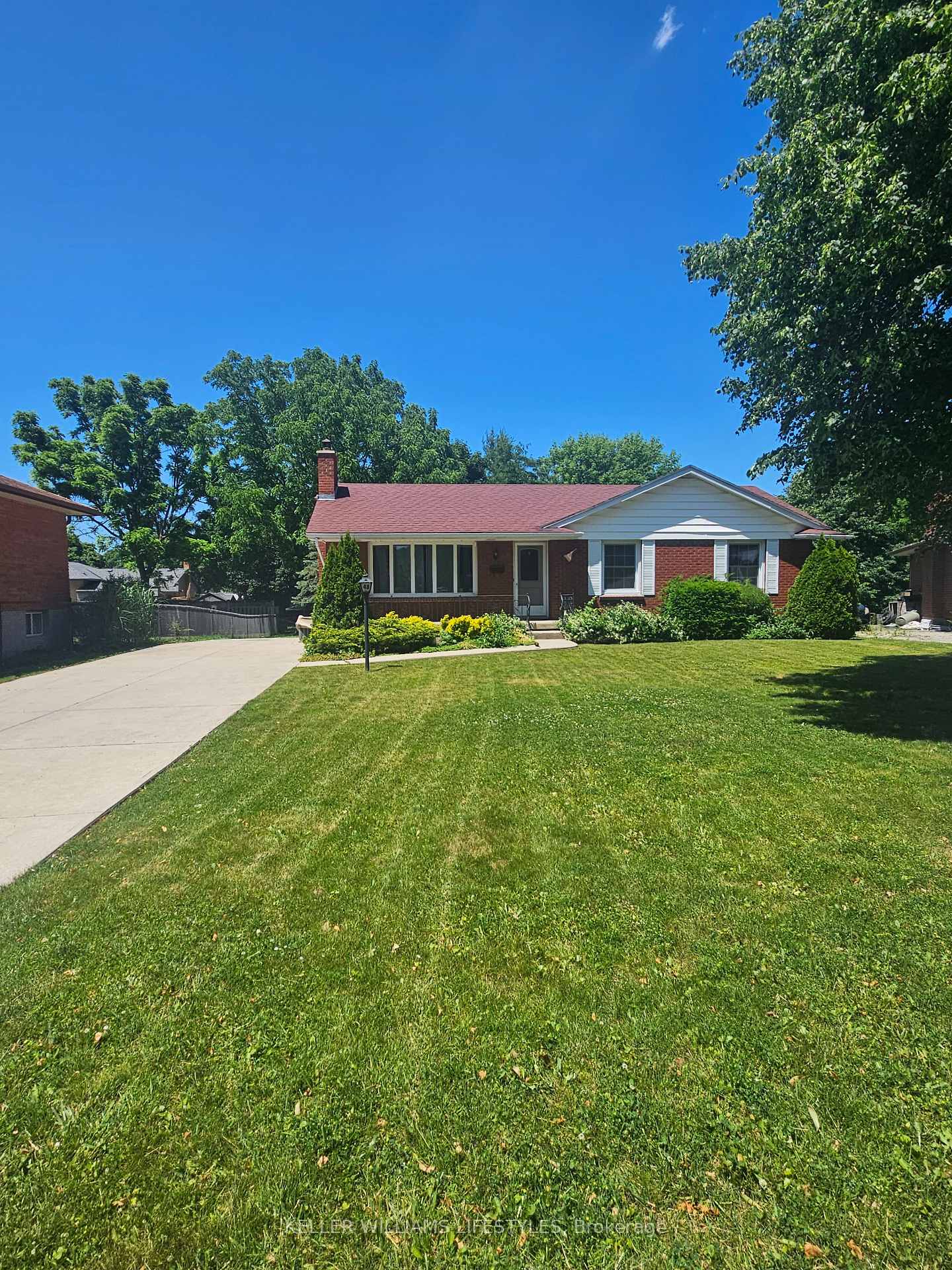 48-honeysuckle-crescent-london-east-ontario-x12327604