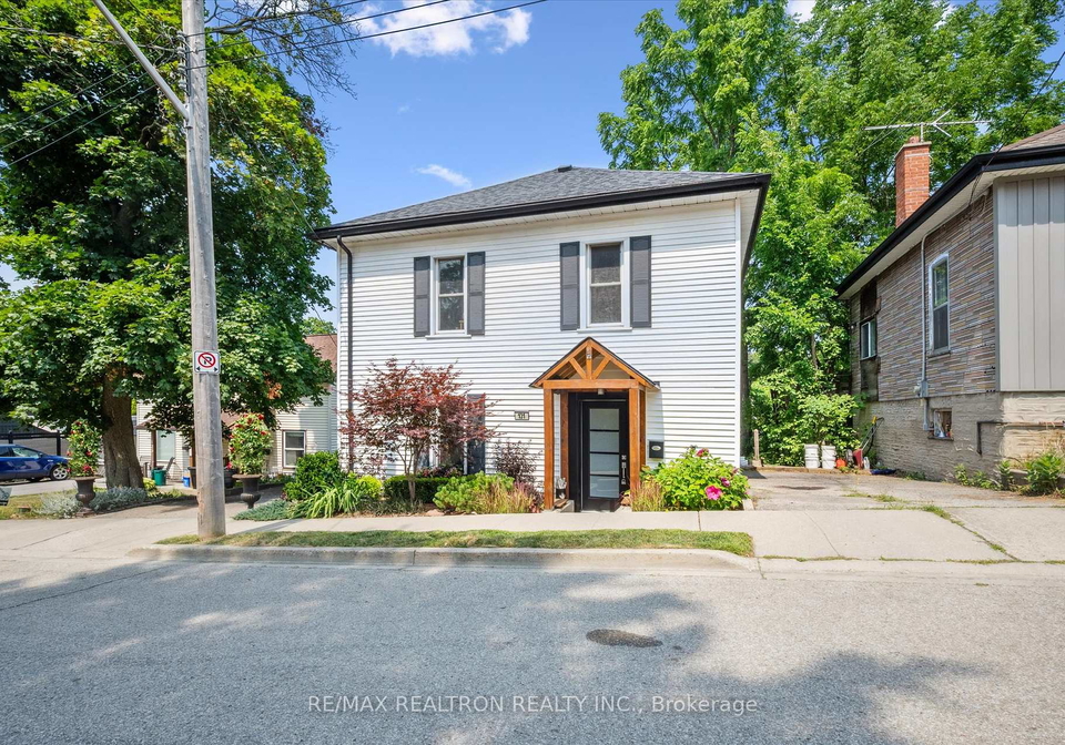 131-henderson-street-cambridge-ontario-x12327718