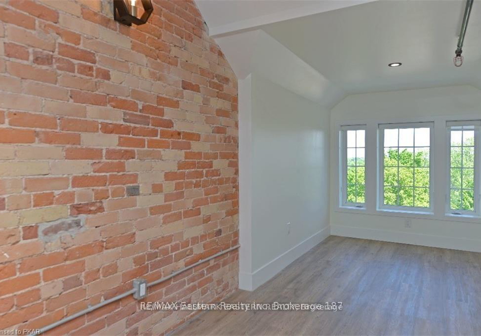 1354-youngs-point-road-selwyn-ontario-x12327787