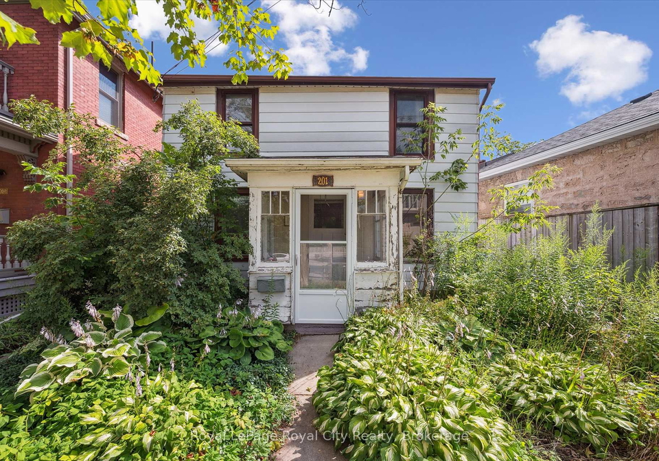 201-arthur-street-n-n-guelph-ontario-x12327832