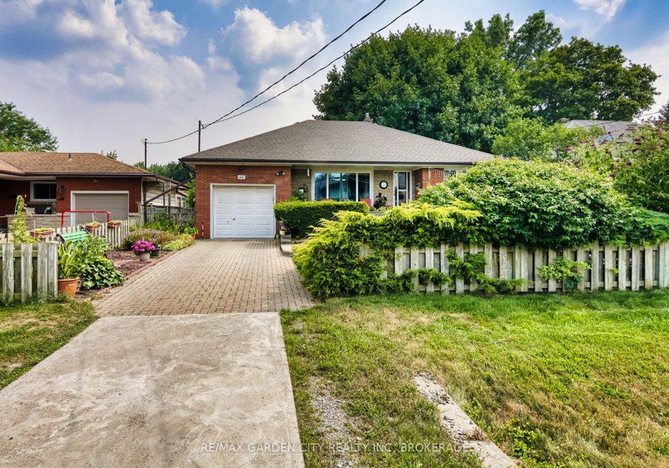 64-dorothy-street-s-s-st-catharines-ontario-x12327968