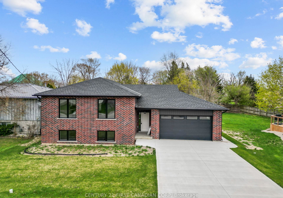 134-king-street-lambton-shores-ontario-x12328071