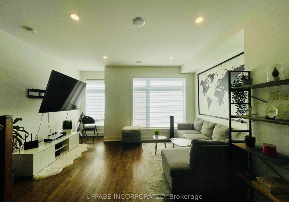 104-jemruss-private-ottawa-ontario-x12328098