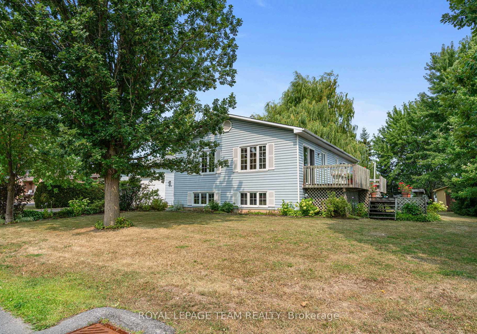 432-queen-street-north-dundas-ontario-x12328346