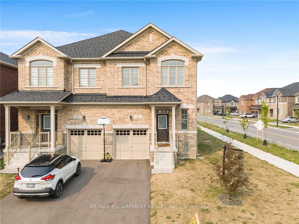2-holcomb-terrace-hamilton-ontario-x12328644