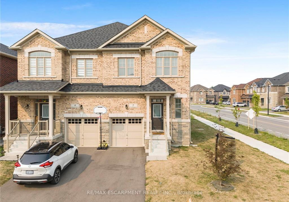 2-holcomb-terrace-hamilton-ontario-x12328644