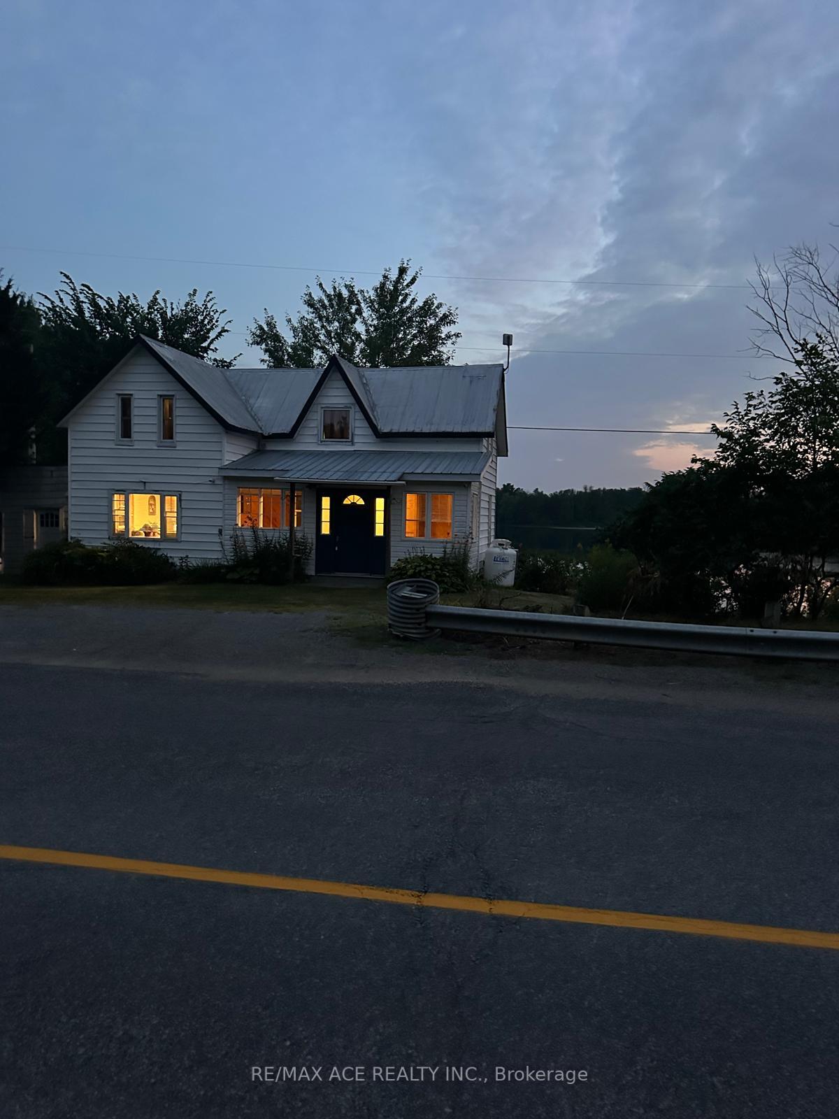 716-county-road-15-na-stone-mills-ontario-x12328661